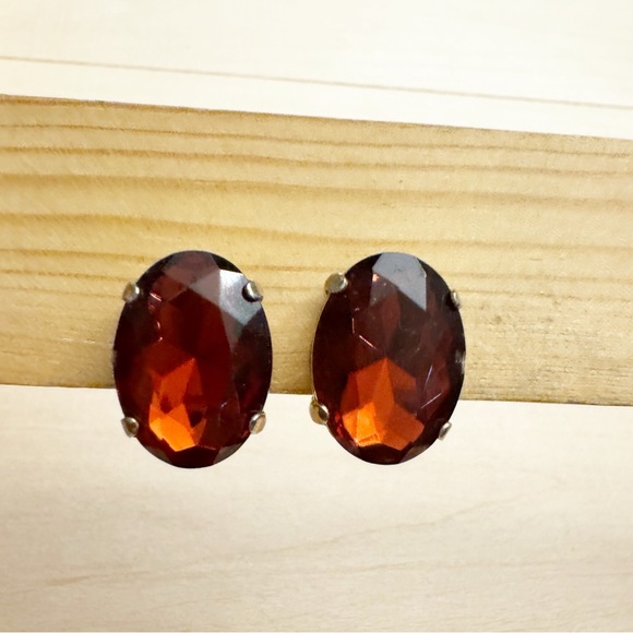 Vintage Jewelry - Stunning Vintage Large Root Beer Brown Rhinestones ClipOn Earrings Made in China